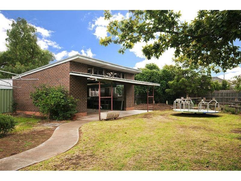 16 Mortimer Street, Werribee VIC 3030