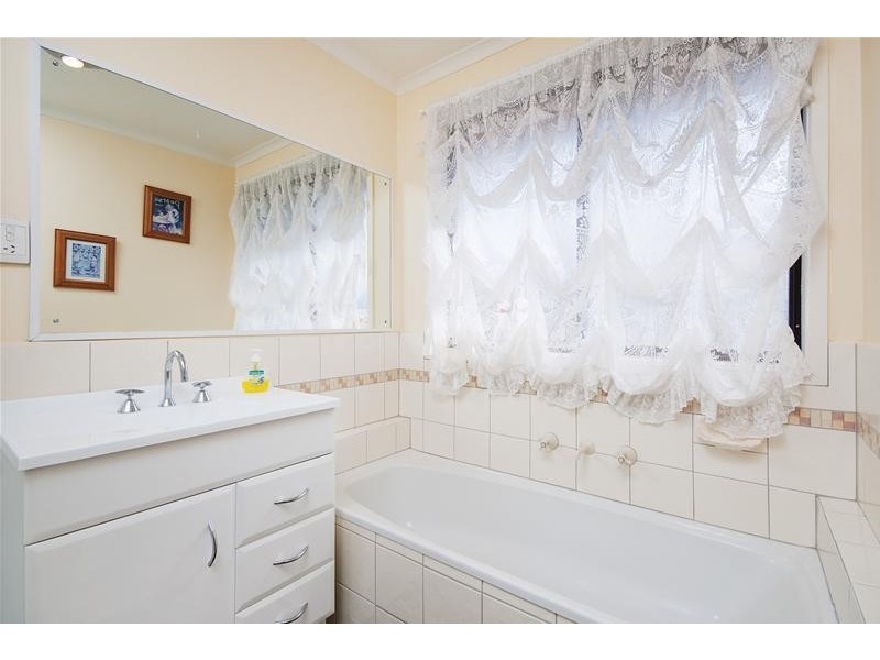 10 Norfolk Court, Werribee VIC 3030