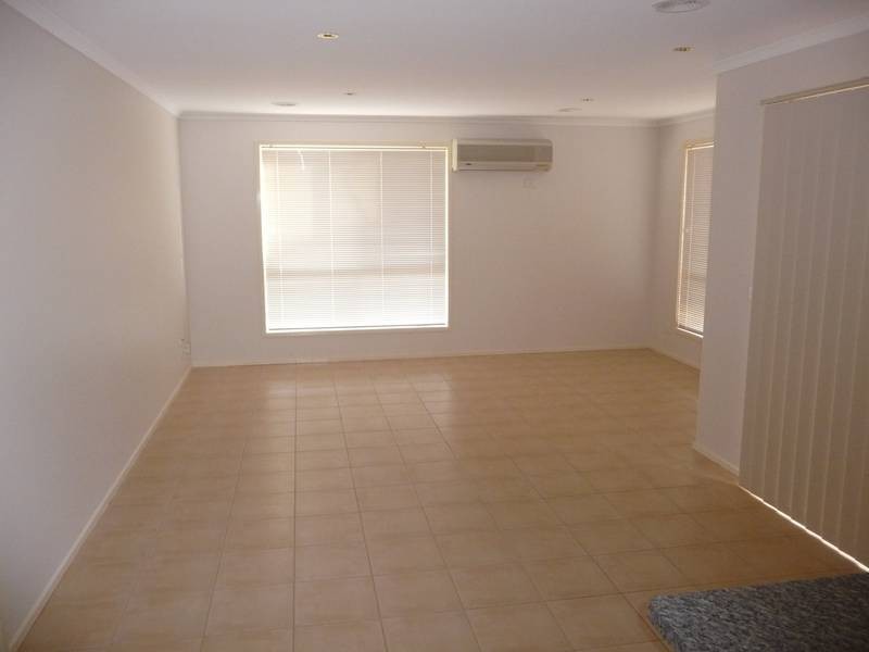 15 KOOMBAHLA CRT, Werribee VIC 3030