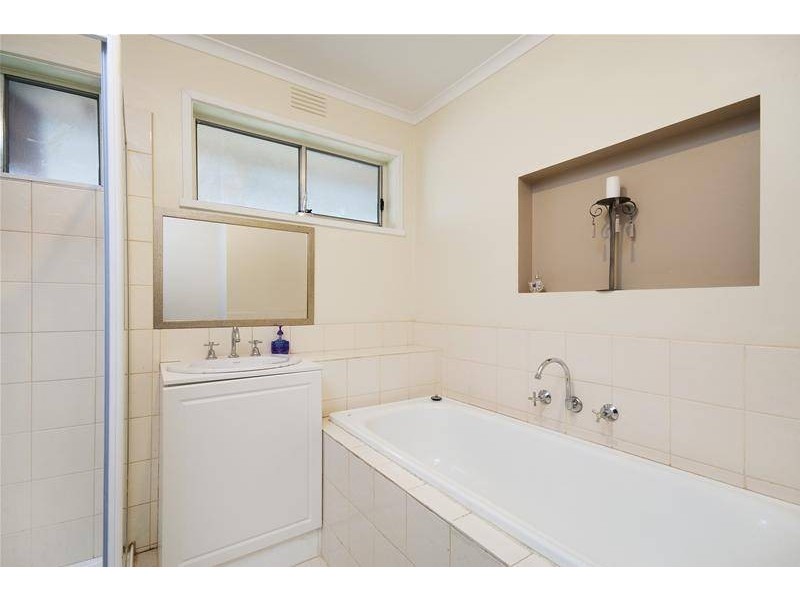 10 Bolton Road, Wyndham Vale VIC 3024