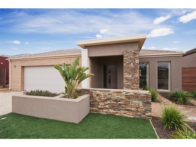 22 Hummingbird Boulevard, Tarneit VIC 3029