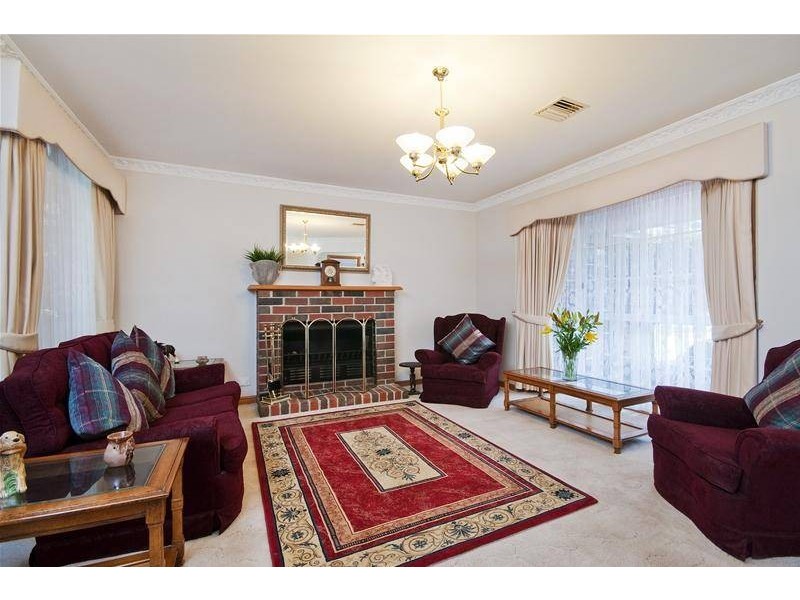 110 Wattle Avenue, Werribee VIC 3030