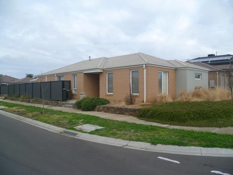 1 Balladong Crescent, Tarneit VIC 3029