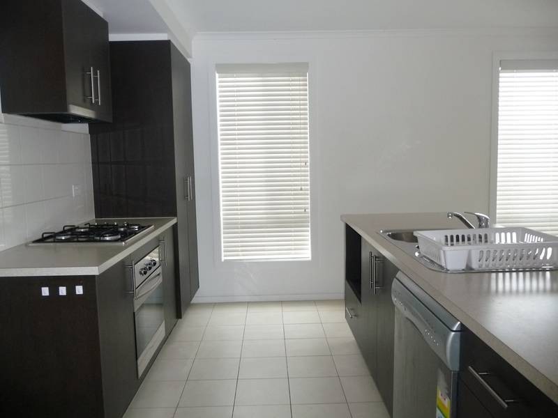 1 Balladong Crescent, Tarneit VIC 3029