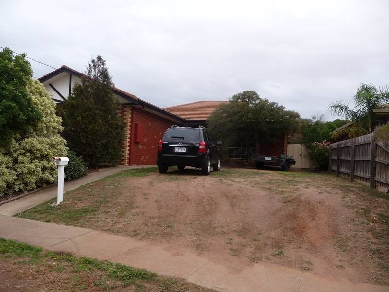 18 Casey Drive, Hoppers Crossing VIC 3029