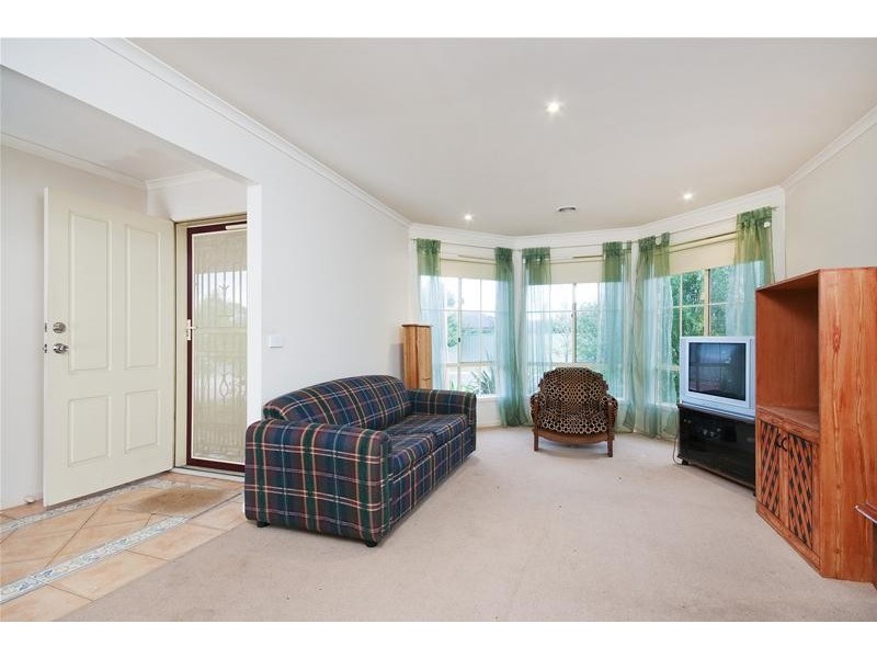 4 Blossom Lane, Werribee VIC 3030