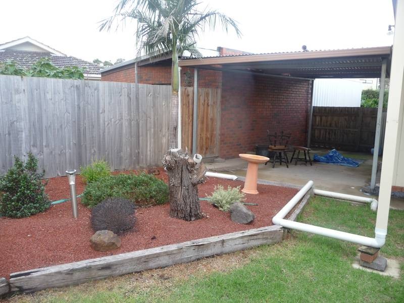 8 Greens Road, Wyndham Vale VIC 3024