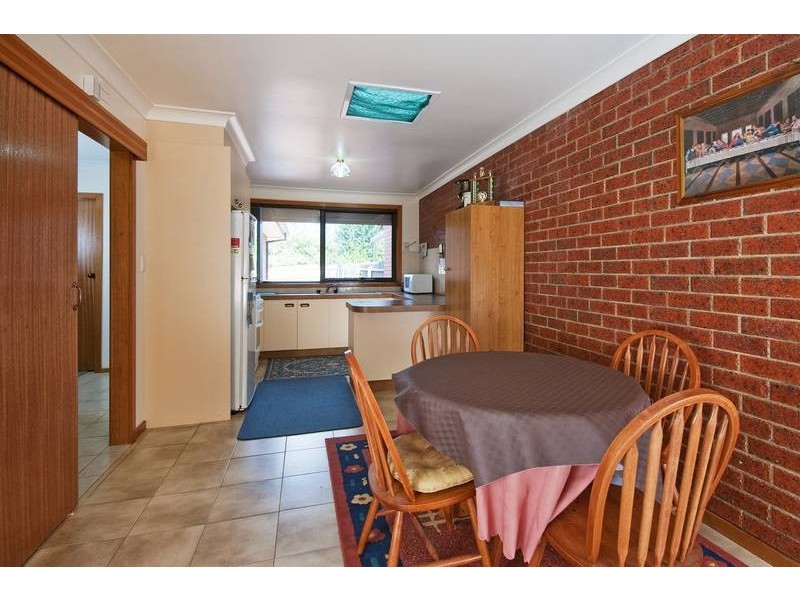 2/122 Tower Rd, Werribee VIC 3030