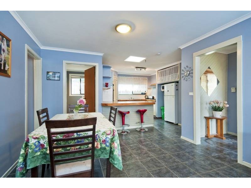 11 Gloucester Crt, Werribee VIC 3030