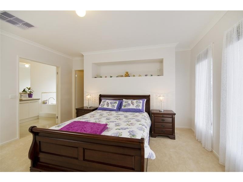 10 Kondalilla Drive, Truganina VIC 3029