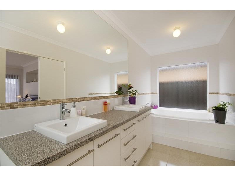 10 Kondalilla Drive, Truganina VIC 3029