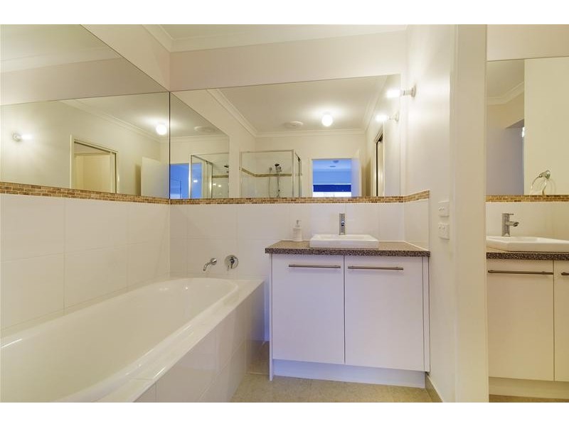 10 Kondalilla Drive, Truganina VIC 3029