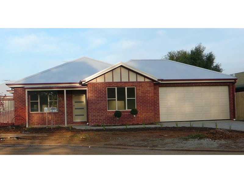 1/11 Filippin Court, Werribee VIC 3030