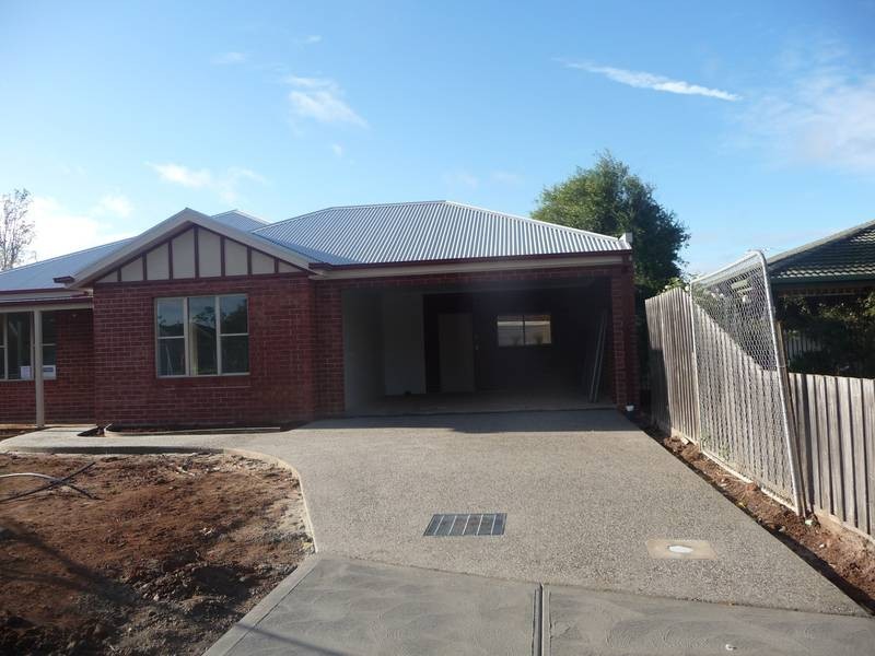 1/11 Filippin Court, Werribee VIC 3030