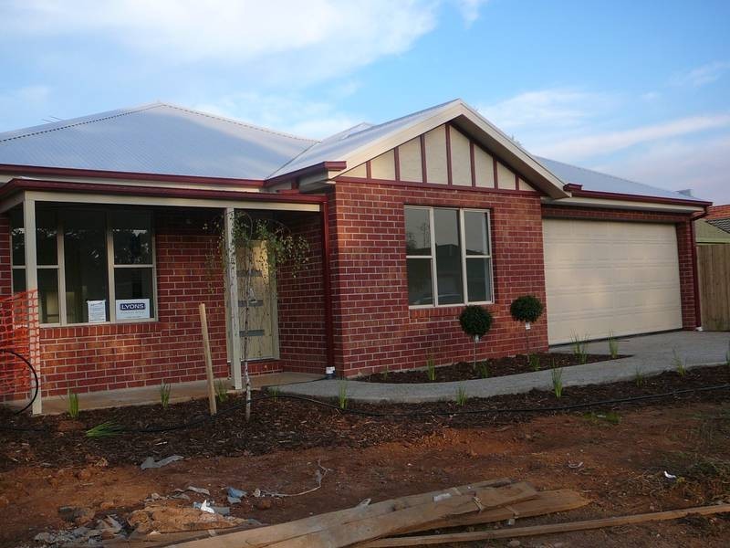 1/11 Filippin Court, Werribee VIC 3030