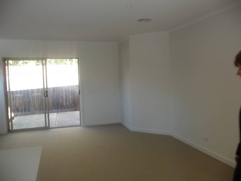 1/11 Filippin Court, Werribee VIC 3030