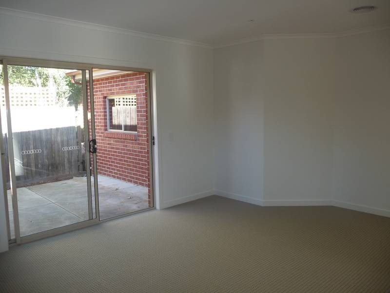 1/11 Filippin Court, Werribee VIC 3030