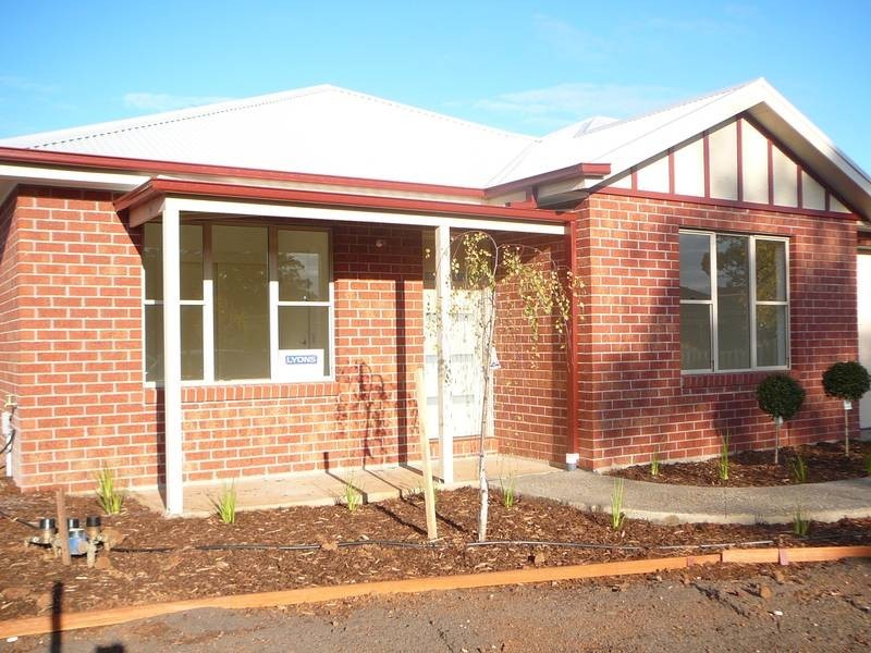 1/11 Filippin Court, Werribee VIC 3030