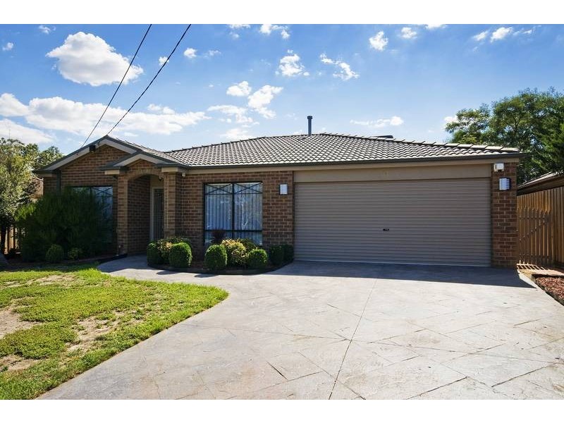 13 Linda Crt, Werribee VIC 3030