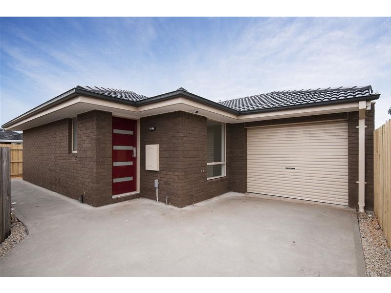 13B Whimbrel Court, Werribee VIC 3030