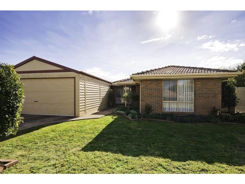 10 Lena Court, Hoppers Crossing VIC 3029