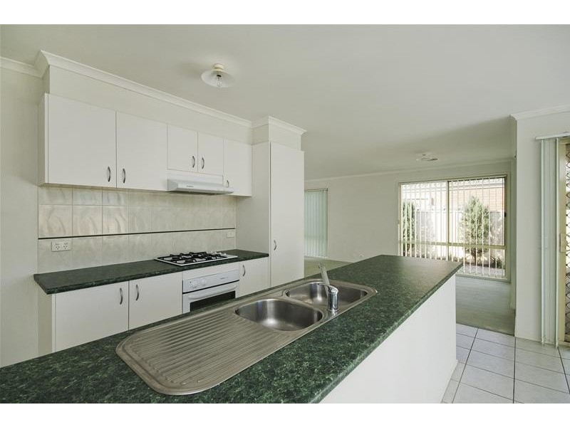 4 Beveridge Court, Point Cook VIC 3030