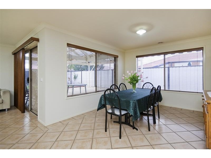 6 Yankos Drive, Werribee VIC 3030
