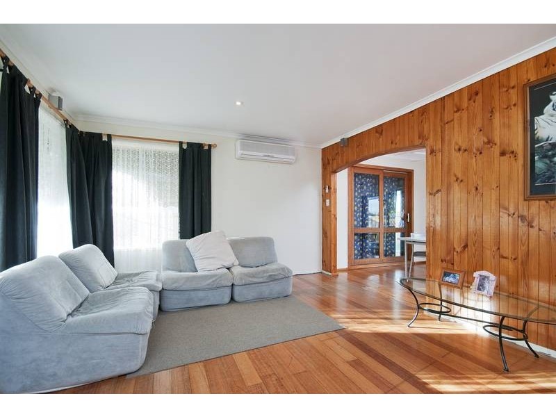 10 Bolton Rd, Wyndham Vale VIC 3024