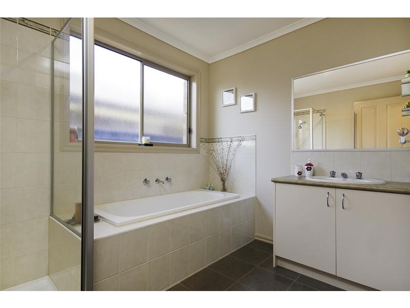 40 Millendon Boulevard, Tarneit VIC 3029