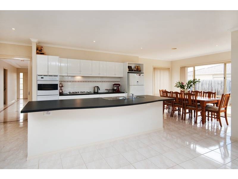 6 Nitaya St, Hoppers Crossing VIC 3029