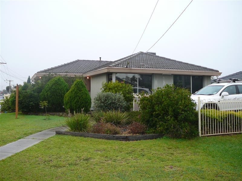 4 Pentlowe Street, Hoppers Crossing VIC 3029