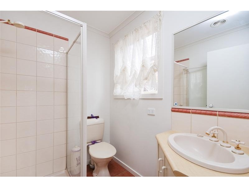 32 Kasem Drive, Werribee VIC 3030