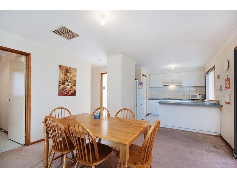 15 Karinya Close, Werribee VIC 3030