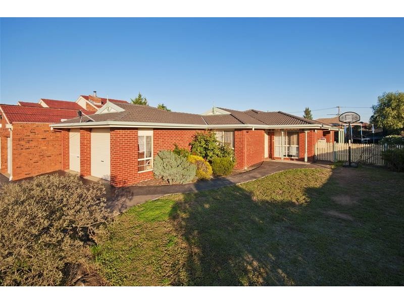 6 Angela Drive, Hoppers Crossing VIC 3029