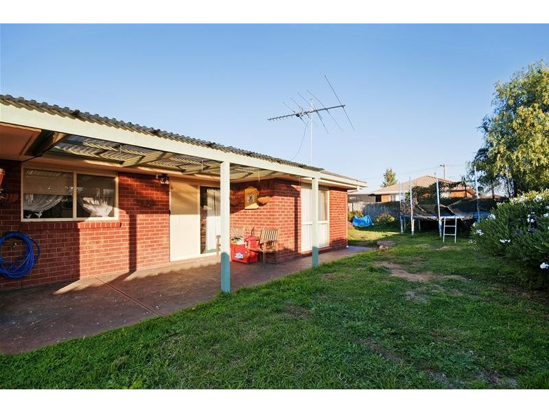 6 Angela Drive, Hoppers Crossing VIC 3029