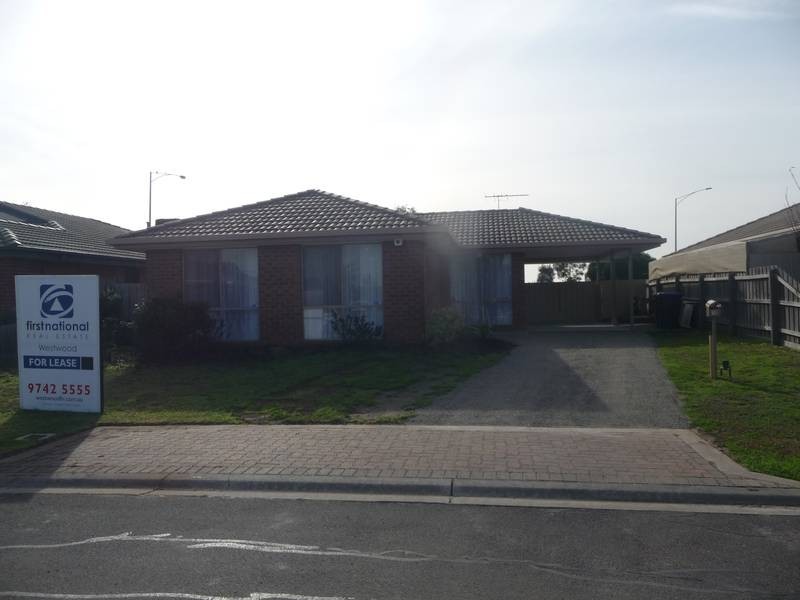 10 Marlo Square Crescent, Wyndham Vale VIC 3024