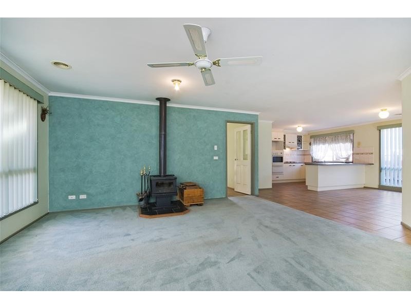 39 Casey Drive, Hoppers Crossing VIC 3029