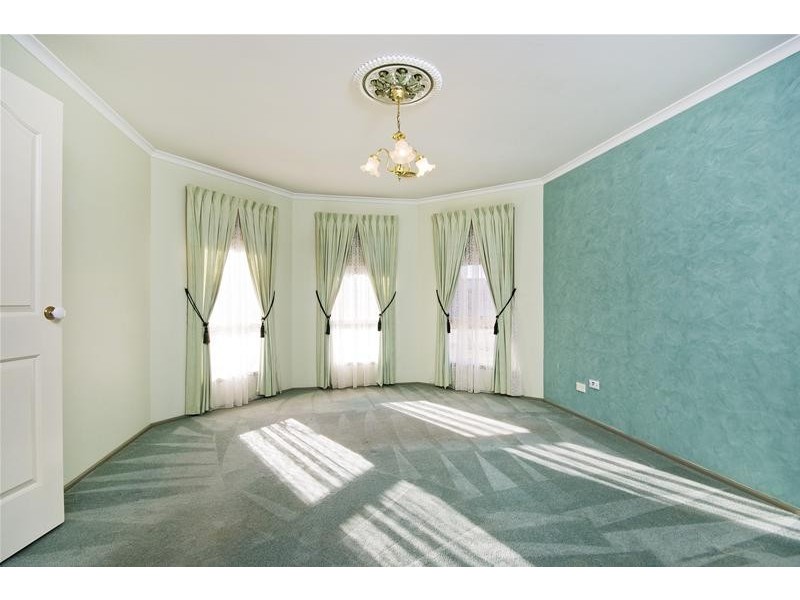39 Casey Drive, Hoppers Crossing VIC 3029