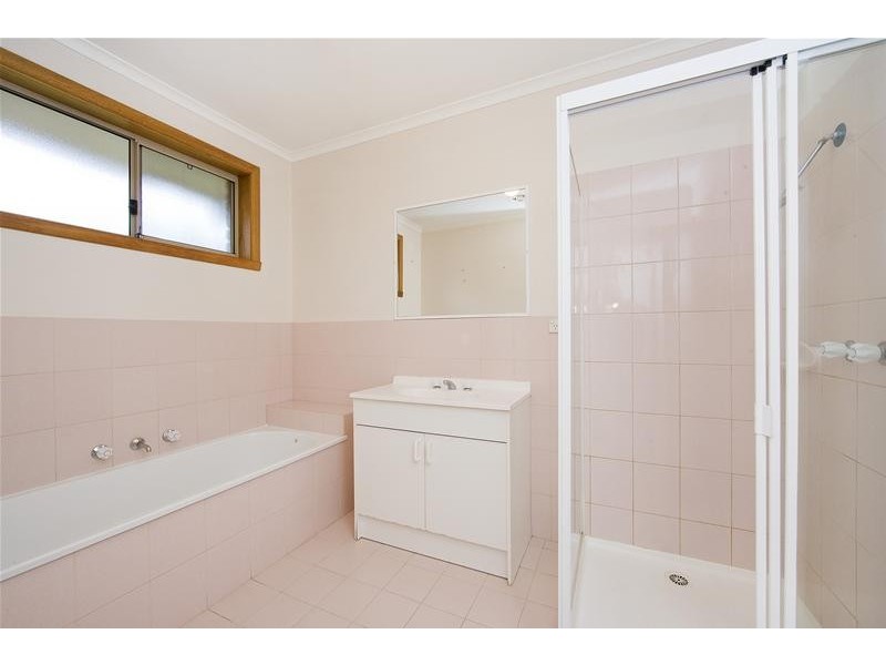 102 Wattle Avenue, Werribee VIC 3030