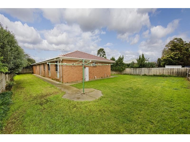 102 Wattle Avenue, Werribee VIC 3030