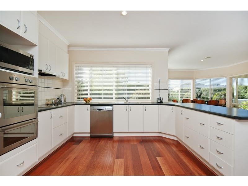 15 Little John Street, Werribee VIC 3030