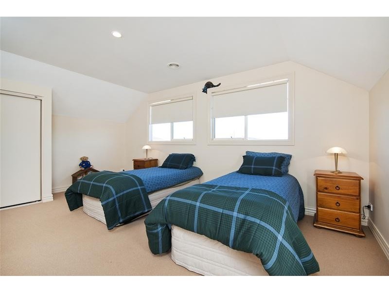 15 Little John Street, Werribee VIC 3030