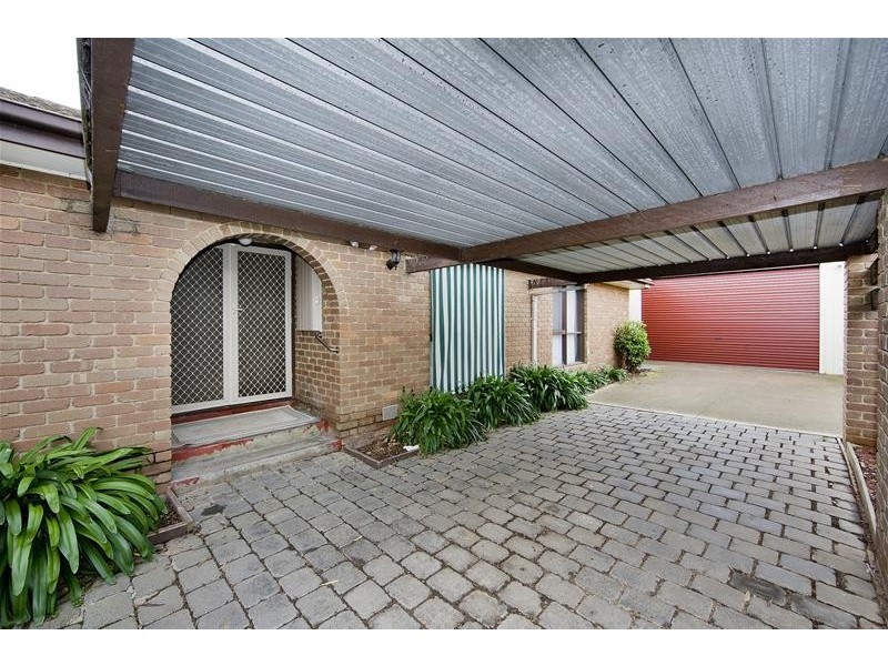 8 Greens Road, Wyndham Vale VIC 3024