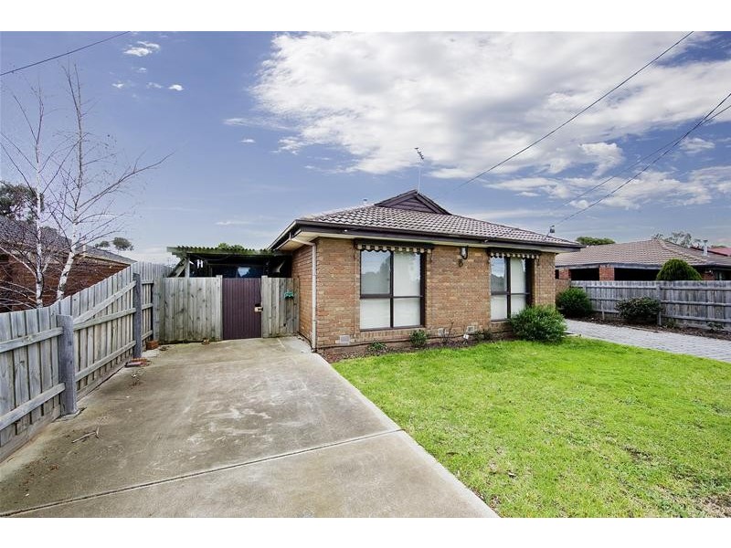 8 Greens Road, Wyndham Vale VIC 3024