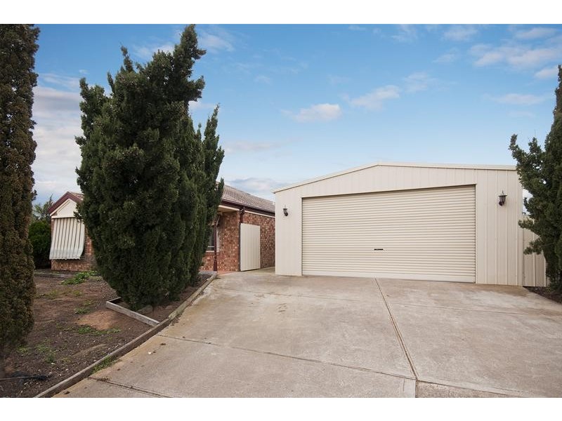 5 Haveaux Street, Werribee VIC 3030