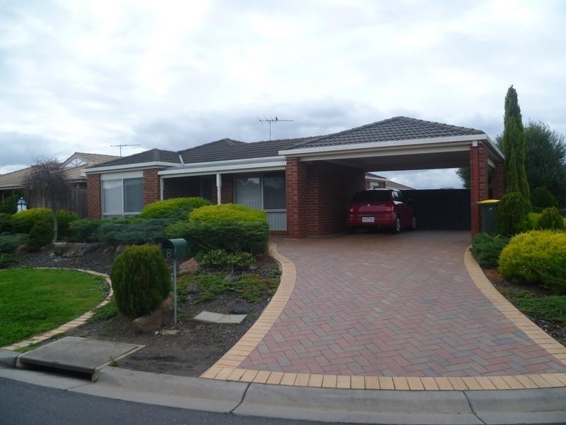 8 Lorraine Close, Hoppers Crossing VIC 3029