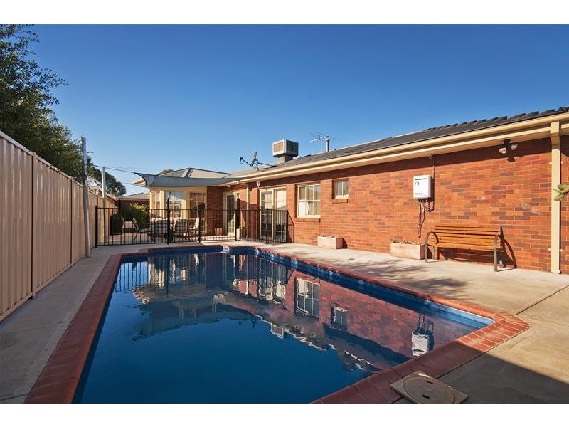 322 Tarneit Road, Werribee VIC 3030