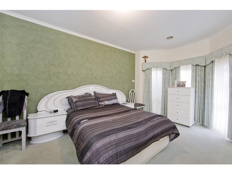 19 Alexandra Avenue, Hoppers Crossing VIC 3029