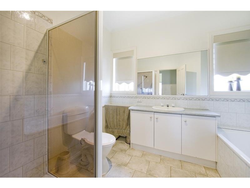 19 Alexandra Avenue, Hoppers Crossing VIC 3029