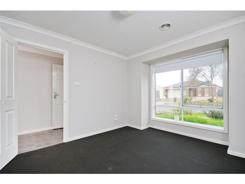 11 Rocky Gate Drive, Truganina VIC 3029
